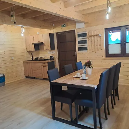 מלון Dom Wycieczkowy 