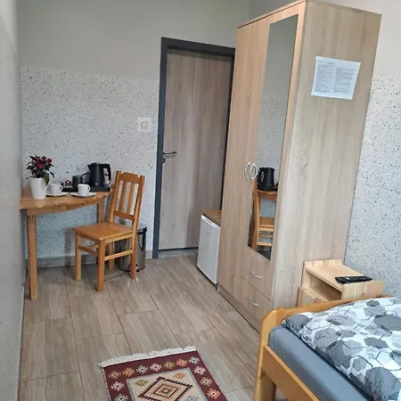 מלון Dom Wycieczkowy 