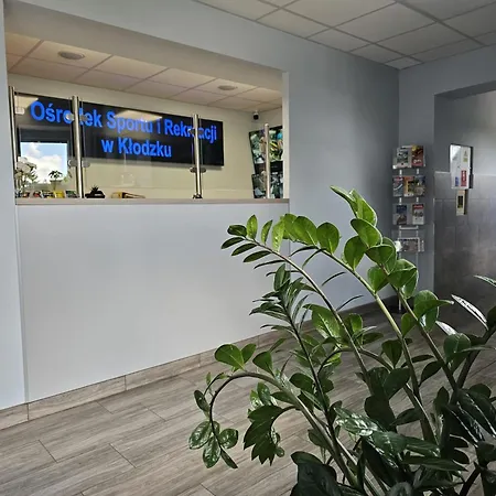 호텔 Dom Wycieczkowy 