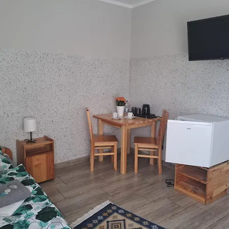 מלון Dom Wycieczkowy 