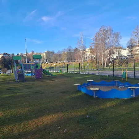 Dom Wycieczkowy Na Stadionie Kłodzko