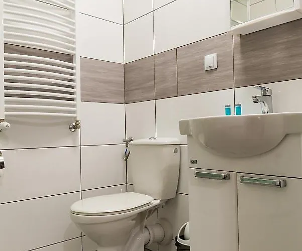 Dom Wycieczkowy Na Stadionie Hotel *