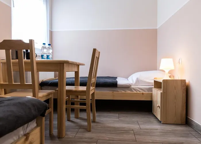 Dom Wycieczkowy Na Stadionie * Kłodzko