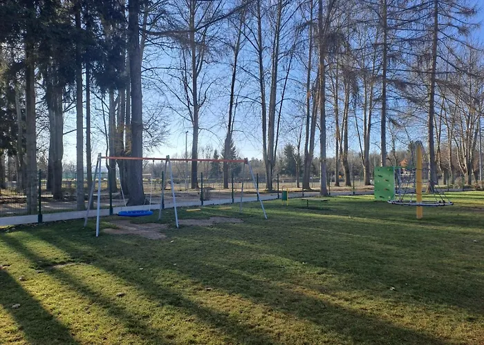 Dom Wycieczkowy Na Stadionie Kłodzko