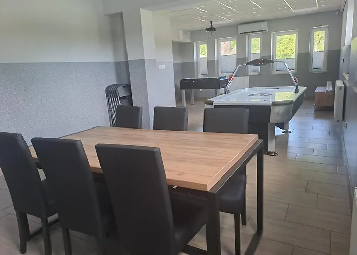 Hotel Dom Wycieczkowy Na Stadionie Kłodzko